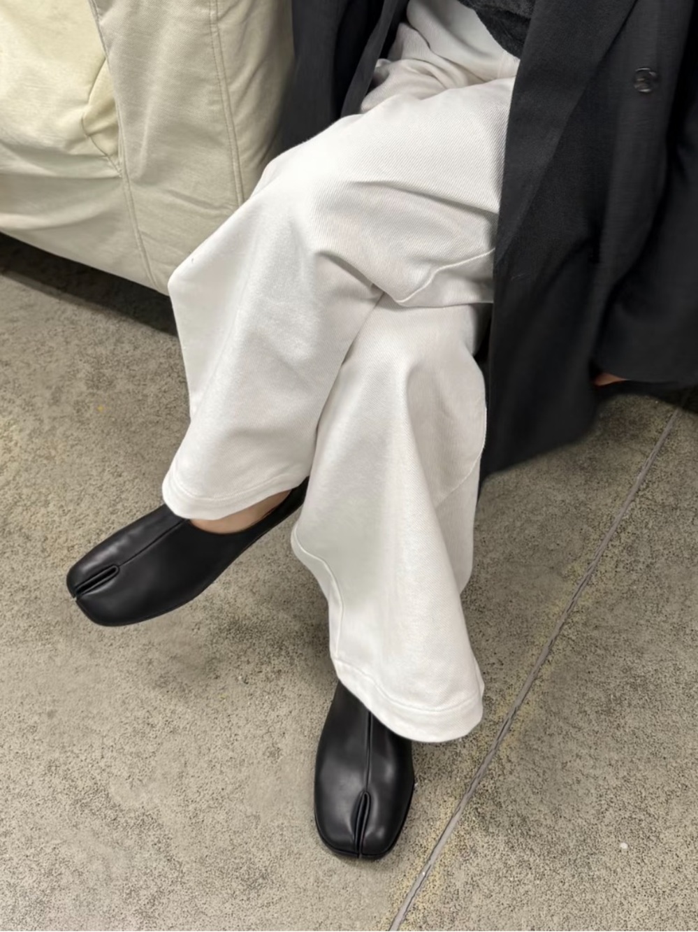 Maison Martin Margiela Black Tabi Leather Flats